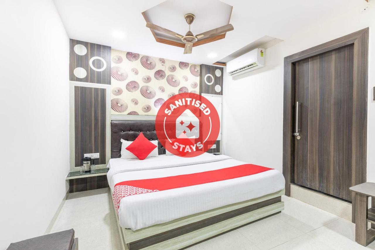 Oyo 45301 Hotel Om Palace Sāgar Eksteriør billede